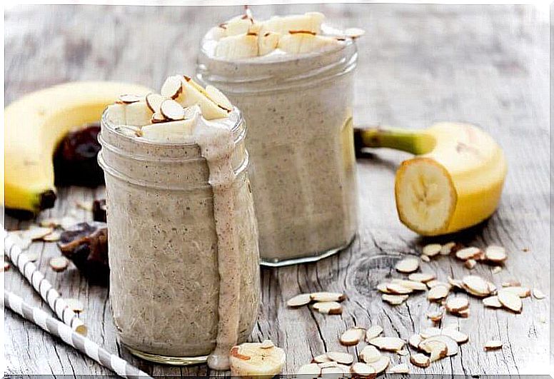 almond, banana and coconut water juice to fight stress naturally.