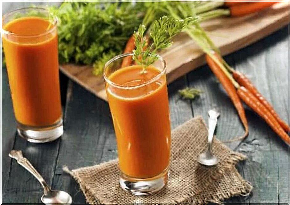 carrot and celery juice to fight stress naturally.