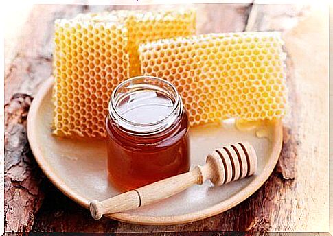 Bee honey on a plate