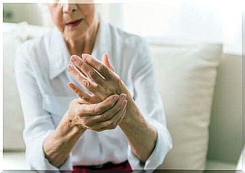 Psoriatic arthritis in an elderly woman